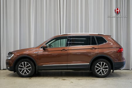 Volkswagen Tiguan Allspace 7-sätes TSI 4M 7-sits Värmare Drag LED-ramp Carplay