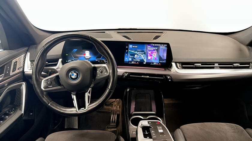 Bild 4 av BMW X1 xDrive25e xDrive 25e M Sport Elstolminne HUD H/K 360 Driving asist Drag