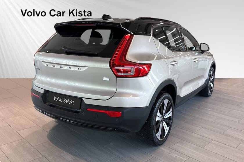 Bild 5 av Volvo XC40 Recharge Core Drag B-Kamera
