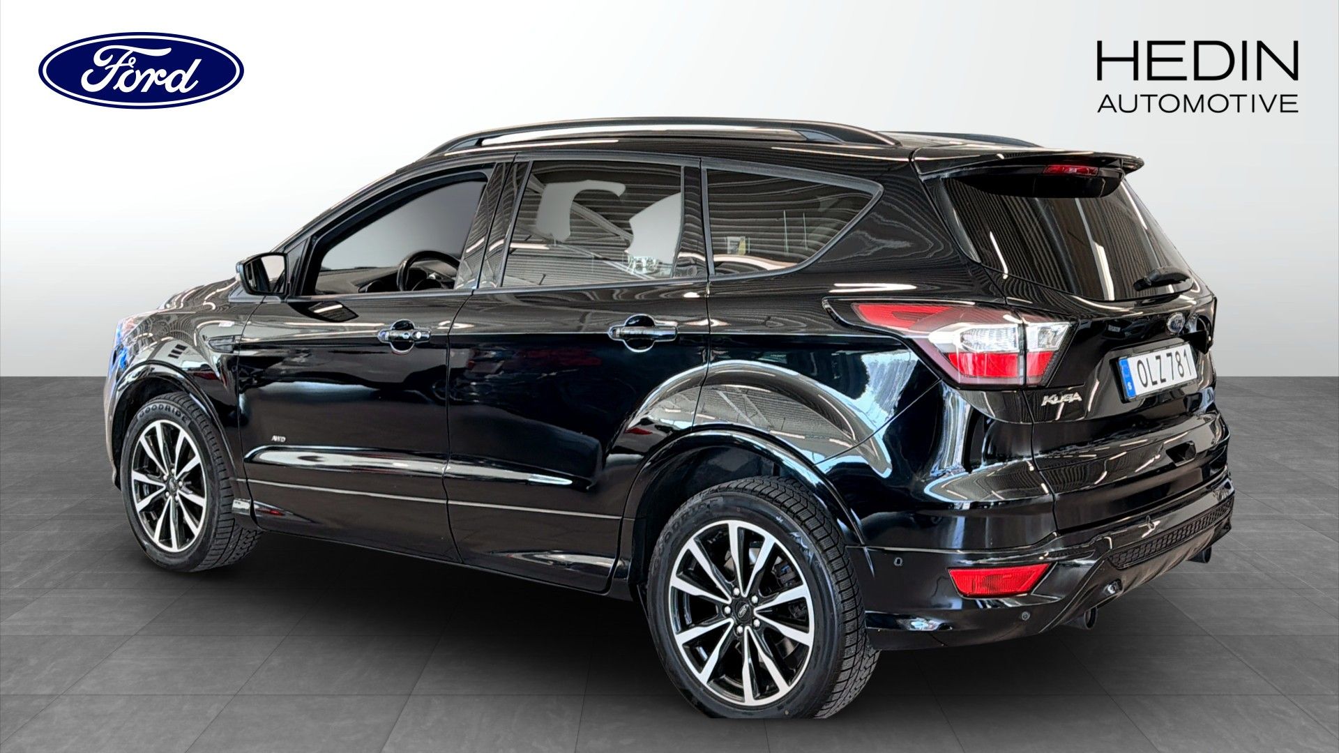 Ford Kuga 2.0 TDCi AWD Powershift 2016, bild 2/18