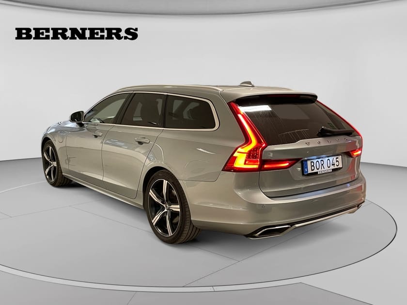 Bild 3 av Volvo V90 T8 R-Design 392HK / B&W