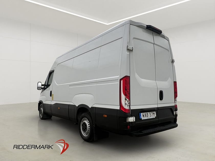 Bild 5 av Iveco Daily 35-140 Van L3H2 2.3JTD 136hk Värmare 3-Sit Farthållare Moms
