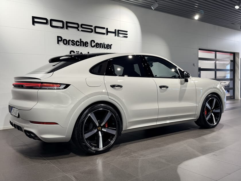 Bild 4 av Porsche Cayenne S E-Hybrid Coupé 