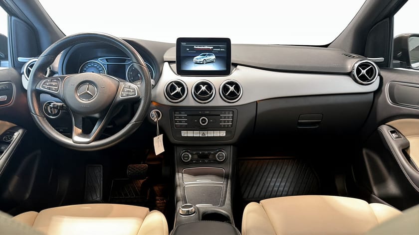 Bild 4 av Mercedes-Benz B 220 4MATIC 