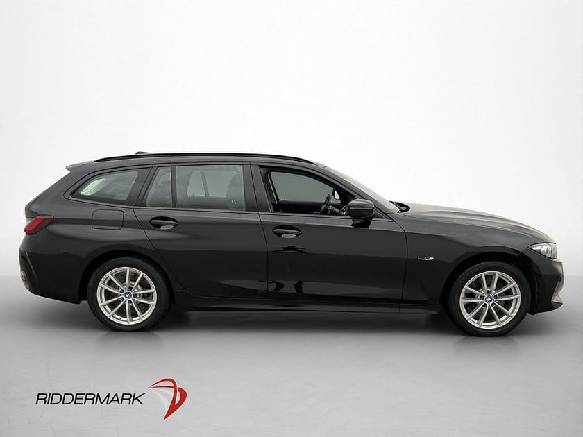 Bild 5 av BMW 330e xDrive Touring Sport line HiFi Drag Värmare CarPlay