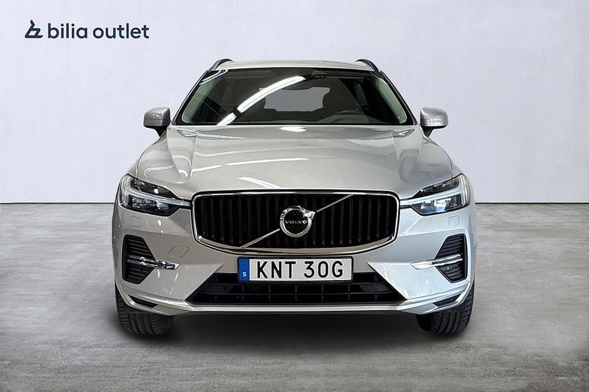 Bild 3 av Volvo XC60 B5 AWD Bensin Momentum 250hk Navi Drag Backkamera
