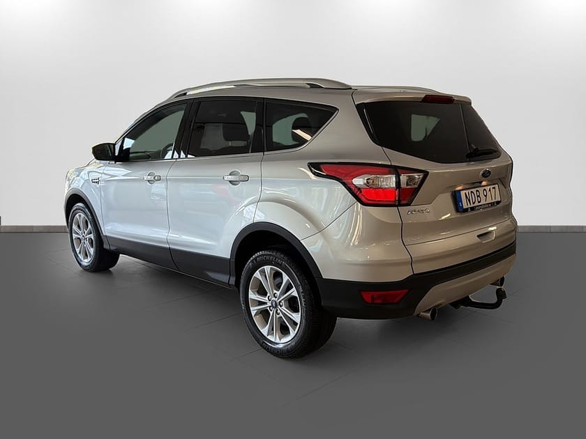 Bild 3 av Ford Kuga 1.5 EcoBoost 150 HK Titanium / 1 Ägare/Dragkrok