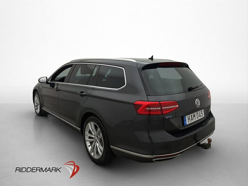 Bild 5 av Volkswagen Passat Variant GTE 1.4 TSI Cockpit DYNADIO Kamera Drag