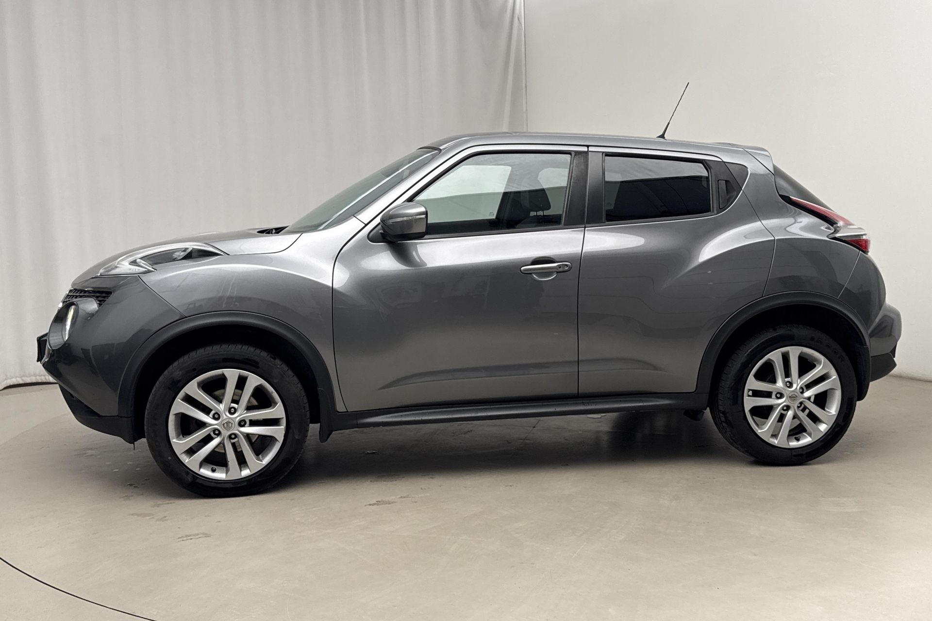Nissan Juke 1.6 2017, bild 2/10