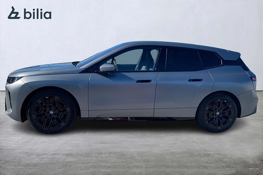 Bild 3 av BMW iX xDrive60 Supercharged Edition | Pro | Individual Frozen
