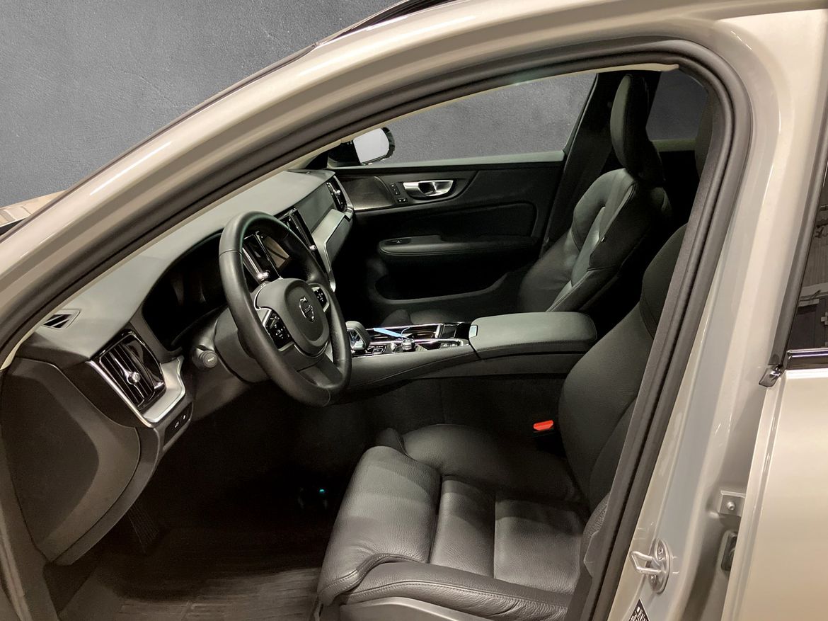 Volvo V60 2025 - miniatyr 5