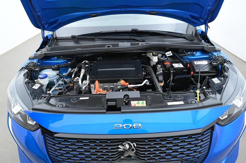Bild 4 av Peugeot e-208 Allure pack AdapFarth Kamera Tonade Rutor Navi