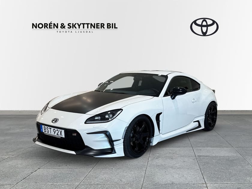 Bild 1 av Toyota GR86 HIGH / TRD Utrustad