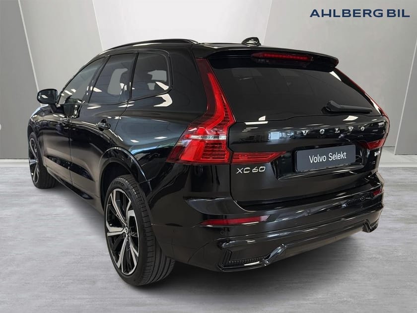 Bild 3 av Volvo XC60 T6 Plus Dark Edition, Dragkrok, Google Maps, Apple Carplay, Parkeringskamera 360, Panoramaglastak