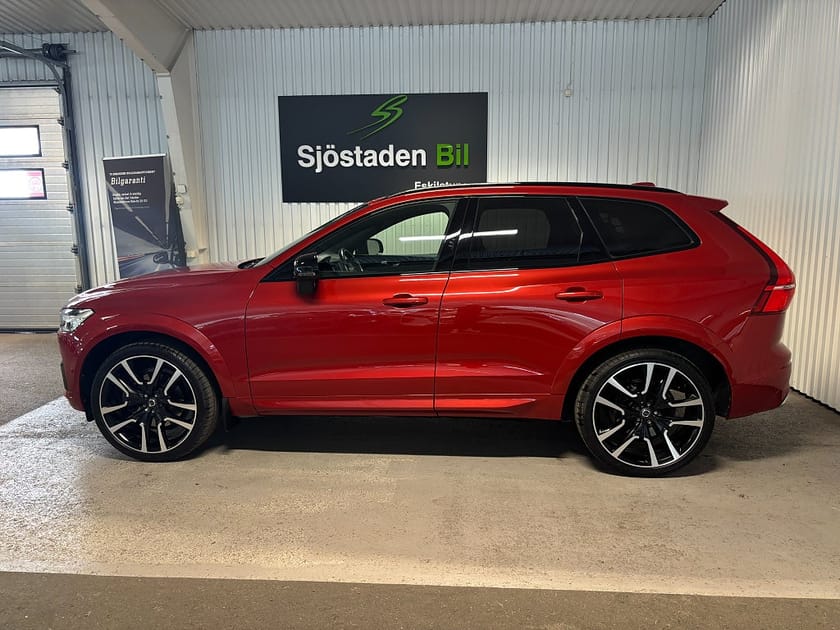 Bild 2 av Volvo XC60 B4 AWD Geartronic R-Design Navi Kamera Värmare