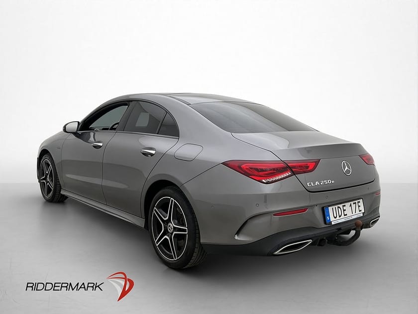 Bild 4 av Mercedes-Benz CLA 250 e Coupé AMG Line Pano Wide Värm Drag