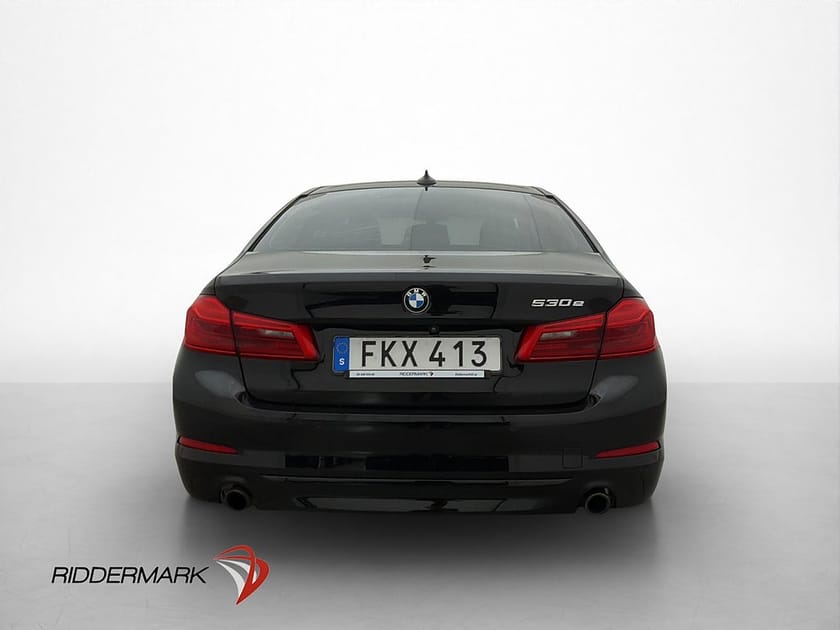 Bild 5 av BMW 530e iPerformance Sedan 530 Sportline Cockpit H/K Kamera HuD