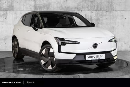 Volvo EX30 Twin Motor Performance Ultra. Hengerfeste/Harman Kardon/360 kam/Aktive LED