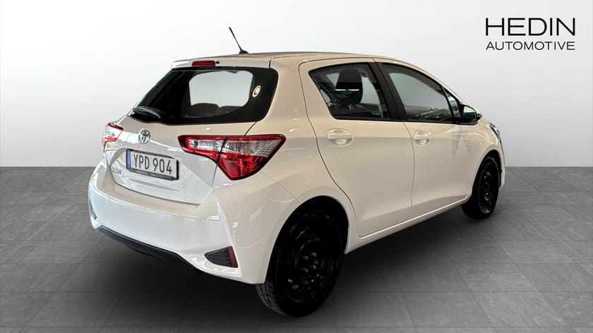 Bild 2 av Toyota Yaris 5-D 1.5 VVT-iE Active 111hk Backkamera