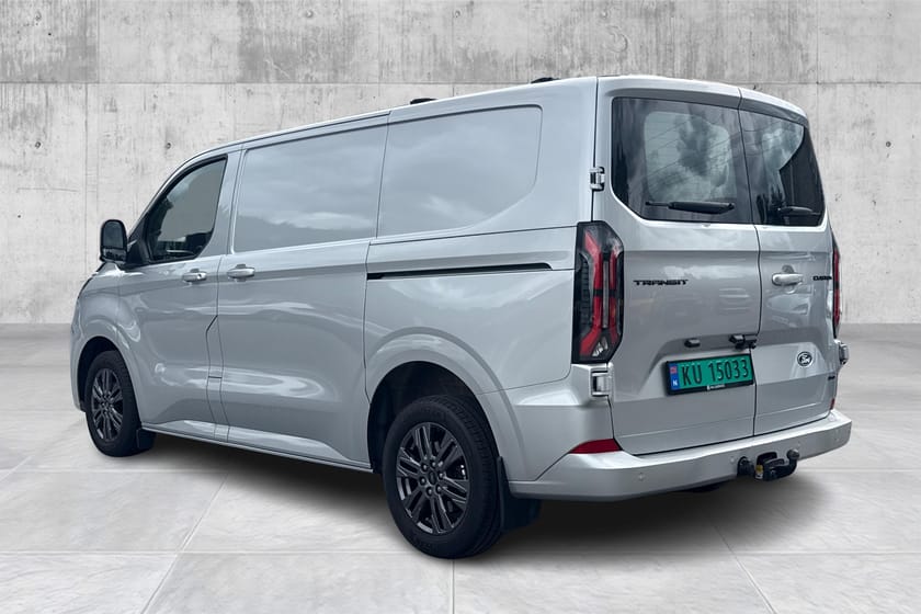 Bilde 3 av Ford Transit Custom 320 AWD 170 hk/Limited 320S/Matrix/Dobb.pass.sete/Krok/360