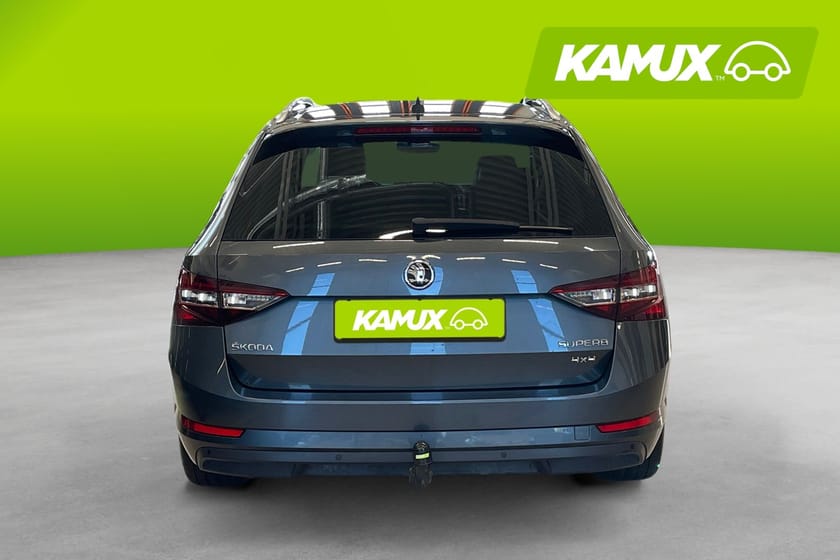 Bild 5 av Škoda Superb Kombi 2.0 TDI 4x4 L&K Navi B-Kam Canton P-Värm Drag CarPlay