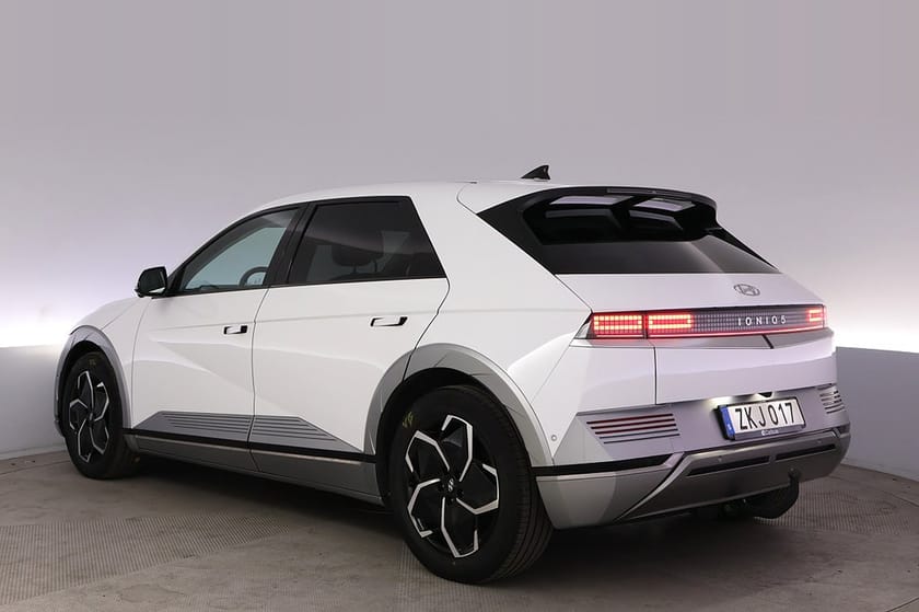 Bild 4 av Hyundai Ioniq 5 77,4 kWh Advanced Drag 360 HuD Elstol BLIS