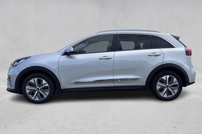 Bilde 2 av Kia e-Niro EXCLUSIVE  | JBL | ACC | SKINN | 455 WLTP | R.KAMERA