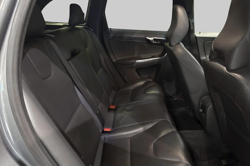 Bild 5 av Volvo XC60 D4 190HK AWD Classic Summum Drag