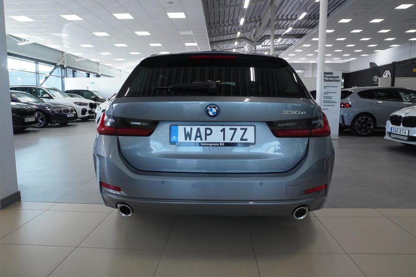 Bild 4 av BMW 330e Touring Drag Comf. Access Tonat Adaptiv Stop Go