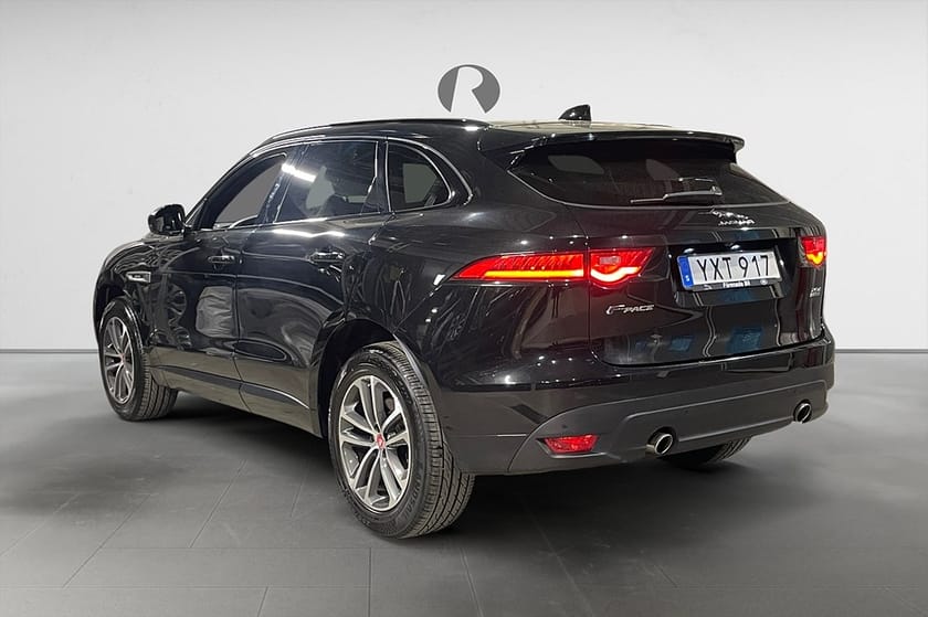 Bild 5 av Jaguar F-Pace 25d AWD R-Sport 240 HK AUT PDC PANO NAVI M&K 0.5l/MIL