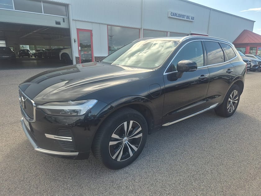 Bild 1 av Volvo XC60 T6 Recharge Core Bright plug in AWD 350HK 4x4 Panorama
