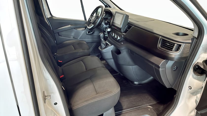 Bild 3 av Renault Trafic Skåpbil L2H1 NORDIC LINE DCI 150 EDC