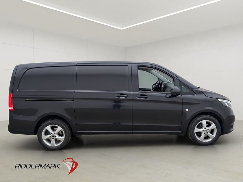 Bild 2 av Mercedes-Benz Vito 116 CDI 2.8t L2 Värmare B-Kamera CARPLAY Moms