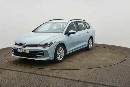 Volkswagen Golf Sportscombi DSG 1.5 eTSI 150hk Drag och P-värmare