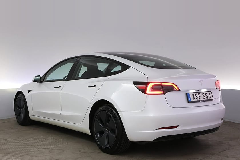 Bild 4 av Tesla Model 3 Long Range AWD Refresh Autopilot Pano