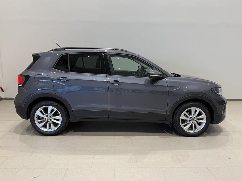 Bild 5 av Volkswagen T-Cross LIFE 1.0 TSI 95HK Backkamera Keyless