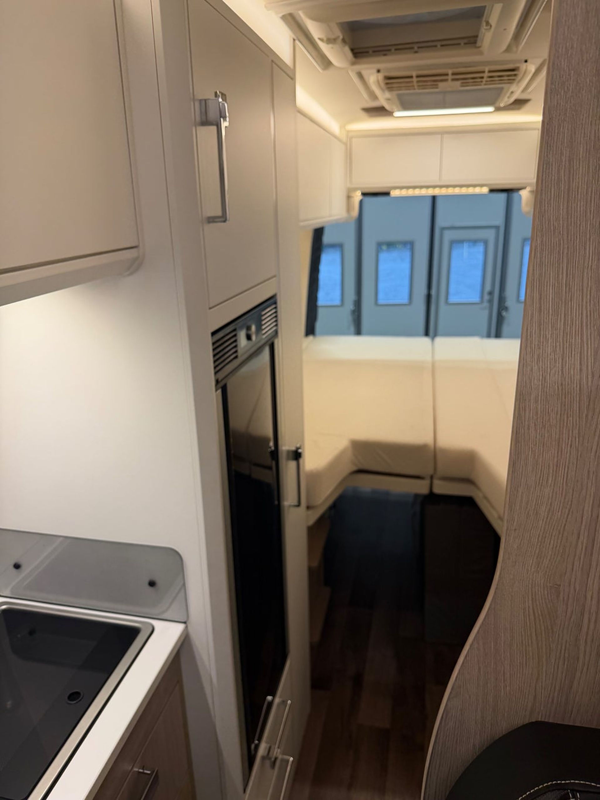 Kabe Campervan Mercedes-Benz 2023, kuva 7/10