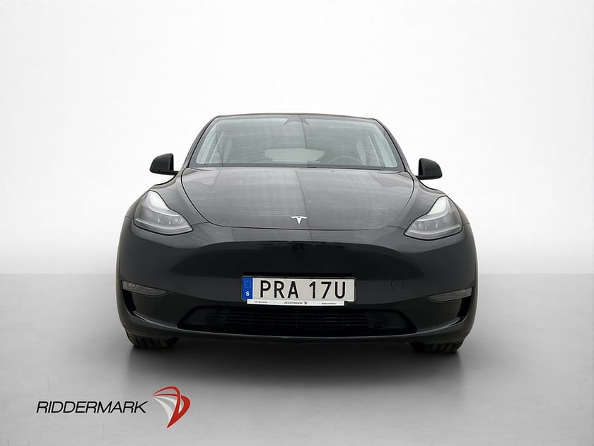 Bild 3 av Tesla Model Y Long Range AWD Autopilot Sv-Såld Drag MOMS