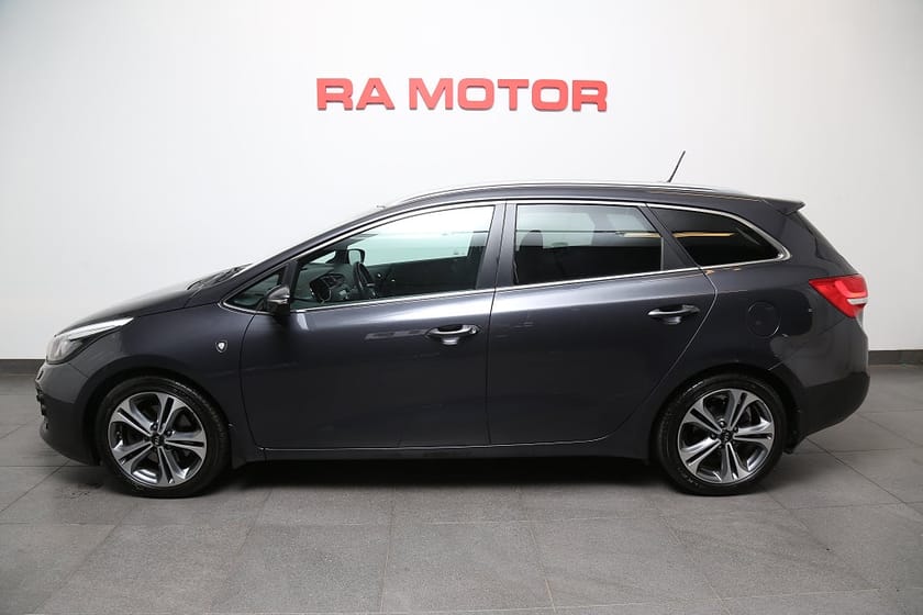 Bild 2 av Kia cee'd_sw 1,6 CRDi 136hk GT-Line Kombi Navi Kamera Motorv Drag