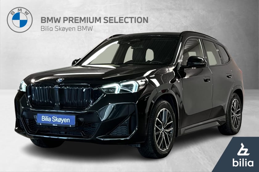Bilde 1 av BMW iX1 xDrive30 Fully Charged, H/K, ComfAcc, Adp-Cruise, HUD