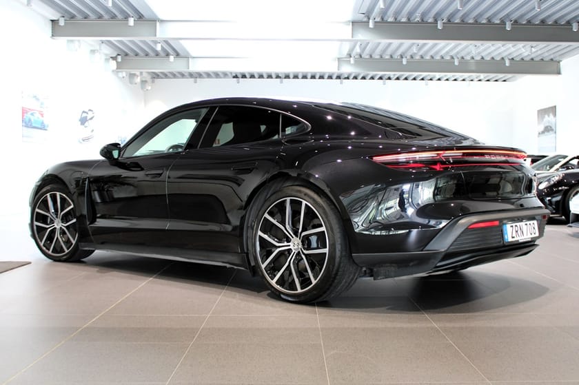 Bild 2 av Porsche Taycan 4 