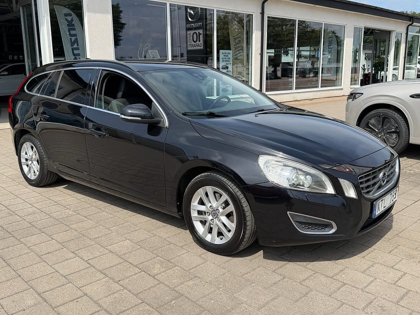 Bild 3 av Volvo V60 D3 Momentum 163 hk