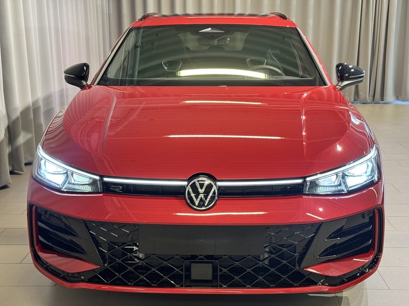 Bild 2 av Volkswagen Passat Variant eHybrid R-Line 272HK Black Edition