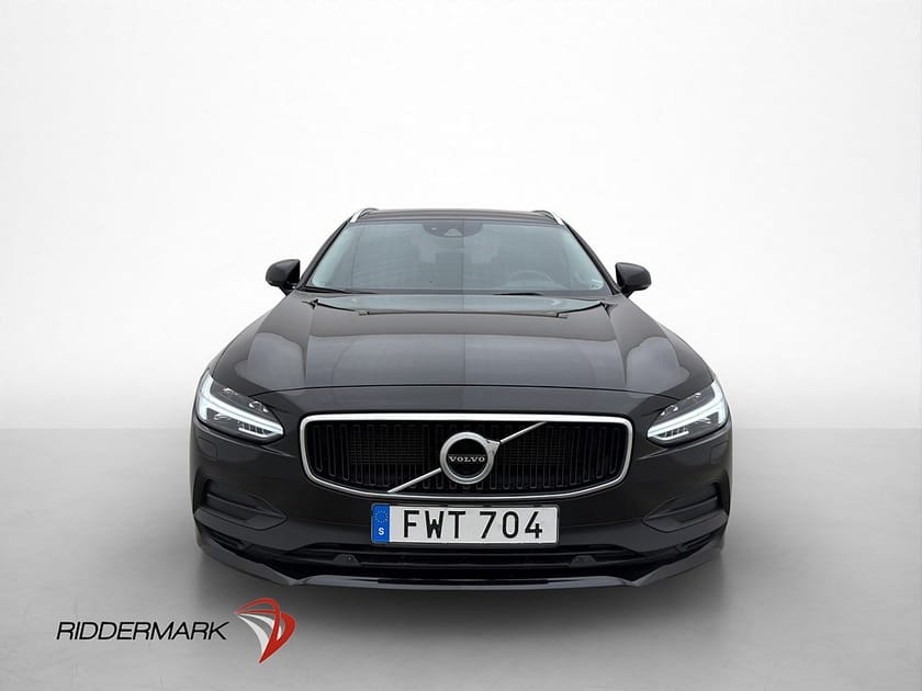 Bild 2 av Volvo V90 T4 190hk Momentum Drag Värmare VOC Navi Rattvärme