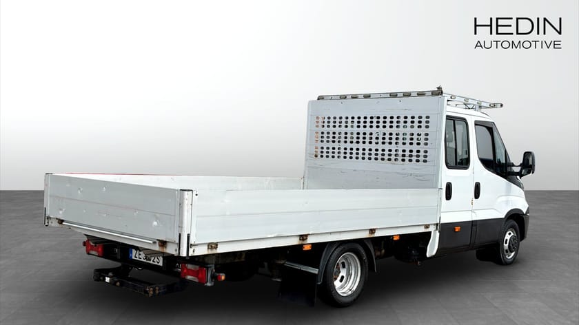 Bild 2 av Iveco Daily 35-180 Chassis Cab Dubbelhytt Flakbil