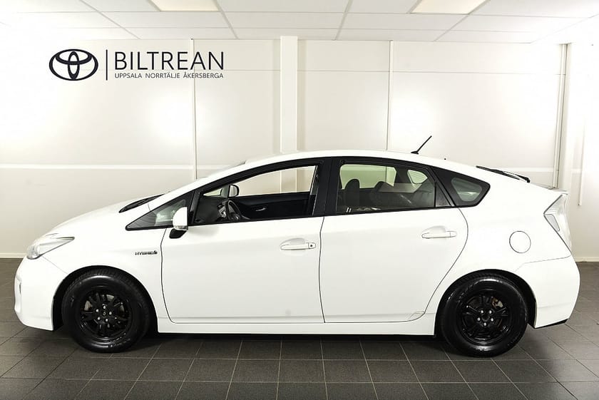 Bild 2 av Toyota Prius Hybrid 1,8 Elhybrid Motorvärmare Vinterhjul