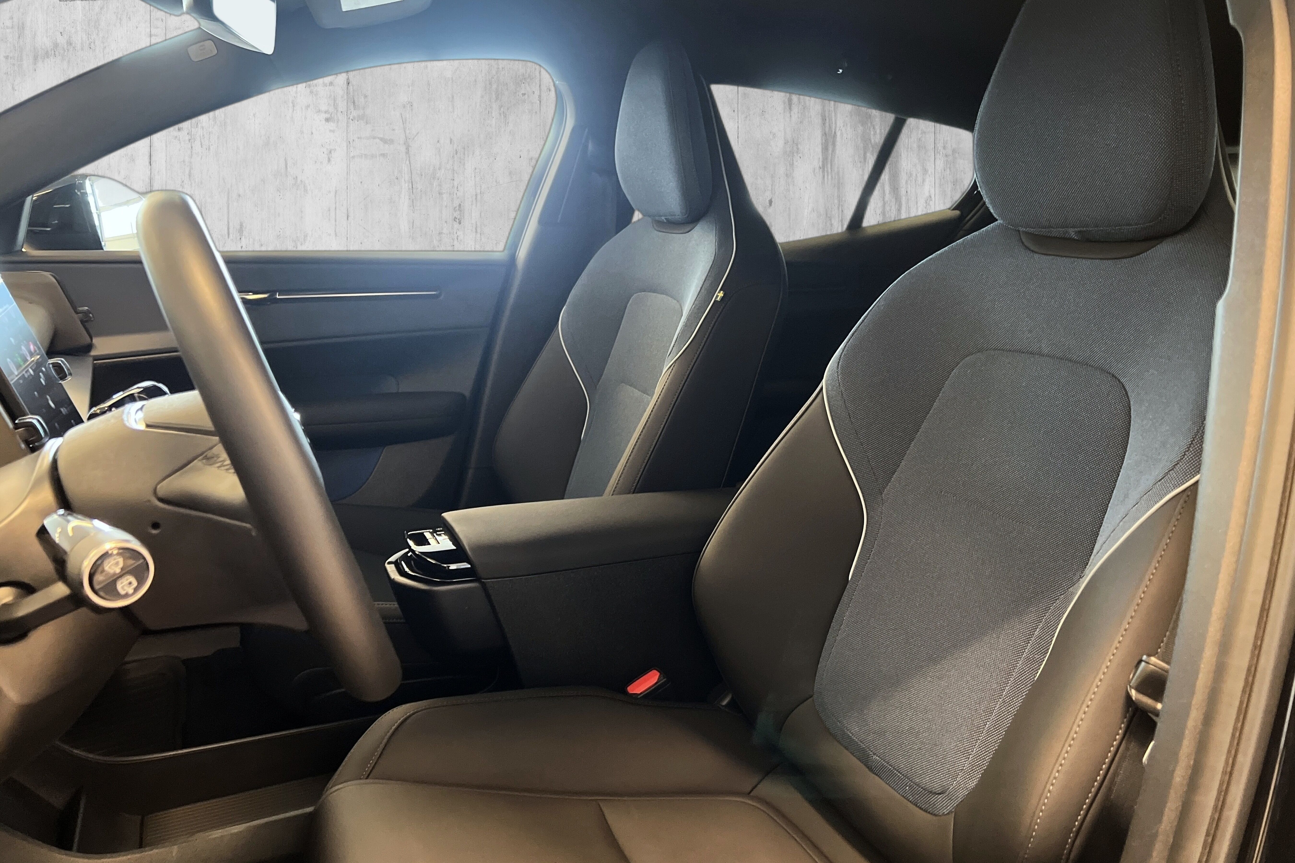 Volvo EX30 Twin Motor Performance bilde 20