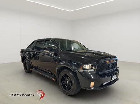 RAM 1500 Crew Cab Sport 5.7 4x4 Luft Alpine Taklucka Drag Skinn MOMS