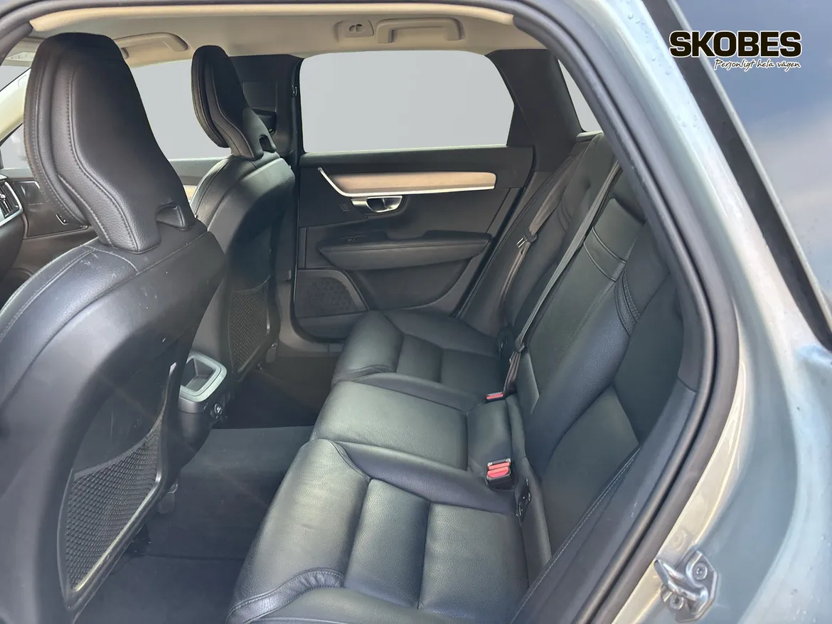 Volvo V90 Cross Country
