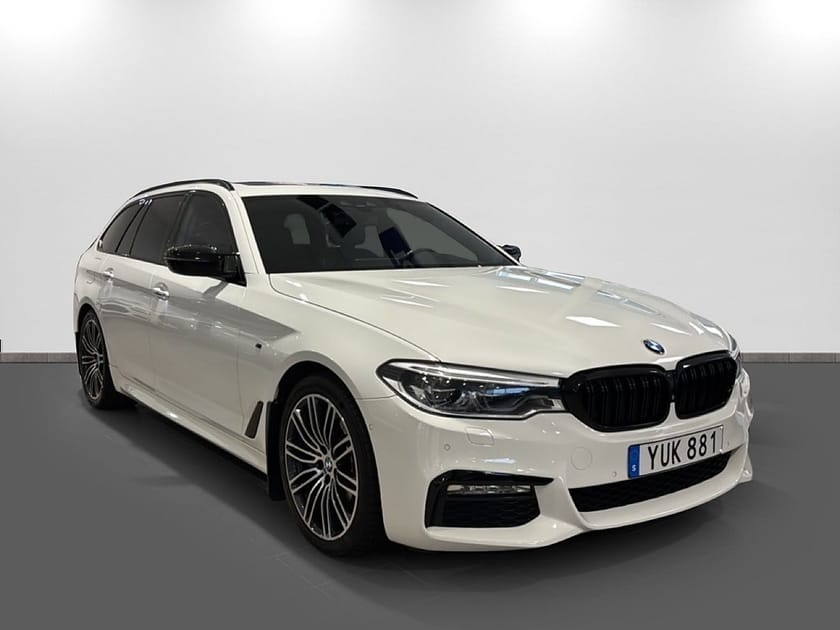 Bild 3 av BMW 530i xDrive Touring M Sport 252HK | Pano | Drag | HUD | H&K
